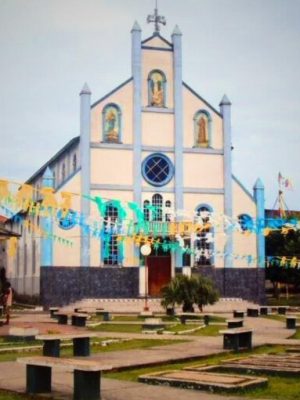 A Prefeitura de São Paulo de Olivença divulgou um novo Processo Seletivo, com o objetivo de preencher 287 vagas, por tempo determinado, com candidatos de nível fundamental incompleto e médio. Segundo o edital, as oportunidades são para os cargos de: Zona Rural Indígena Ticuna: Auxiliar de Serviços Gerais (116 vagas); Merendeira (83 vagas); Assistente Administrativo (17 vagas); Vigia (38 vagas). Zona Rural Indígena Kambeba: Auxiliar de Serviços Gerais (9); Merendeira (2); Assistente Administrativo (1); Vigia (4). Zona Rural Indígena Kokama: Auxiliar de Serviços Gerais (9); Merendeira (1); Assistente Administrativo (2); Vigia (5).